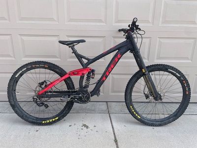 Trek Session 8 DH 27.5 (Large)