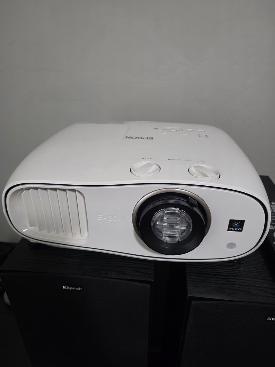 Epson Home Cinema 3500 Project