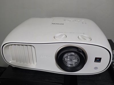 Epson Home Cinema 3500 Project