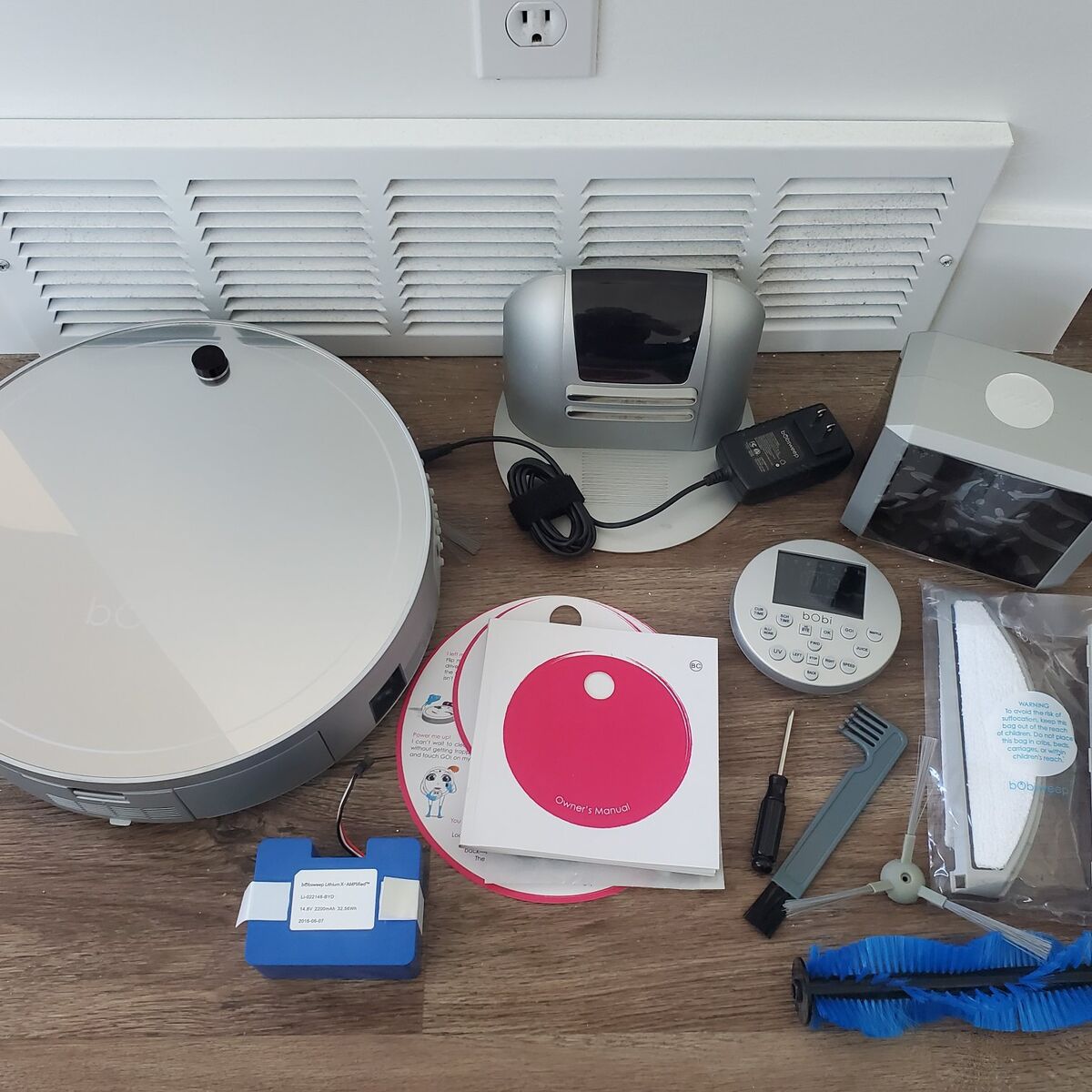 bObi Pet Robot Vacuum Cleaner Mop - Needs Battery