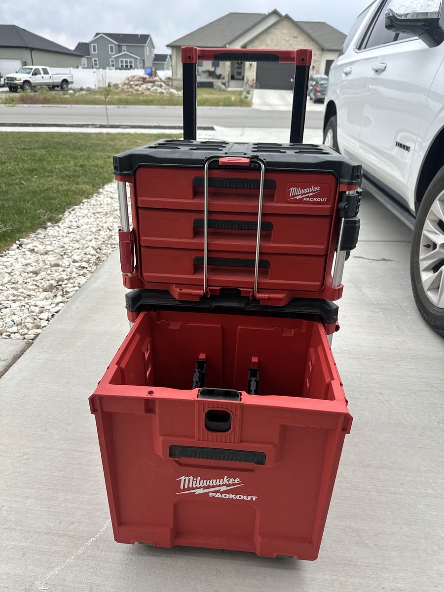 Milwaukee pack-out tool box bundle