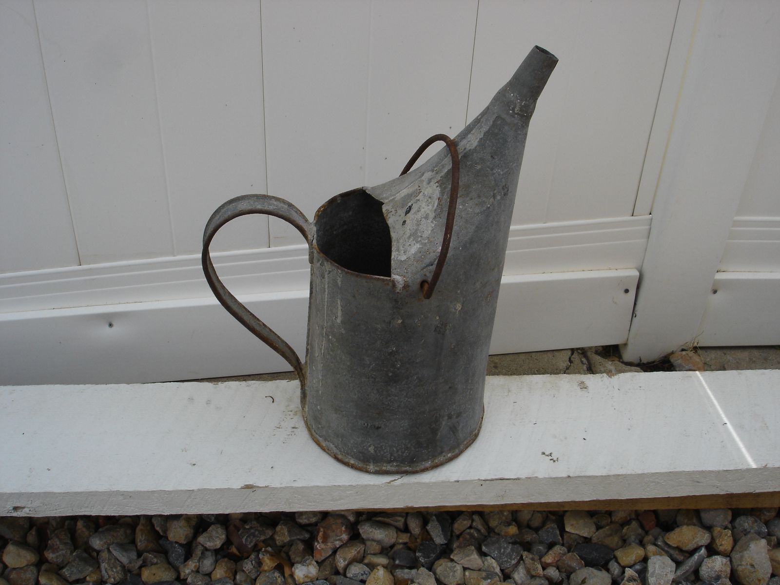 Vintage Galvanized Metal Watering Can / Oil Can – Rustic Décor or Repurpose