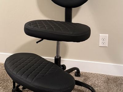 Ergonomic Kneeling Chair with Back Support and Wheels