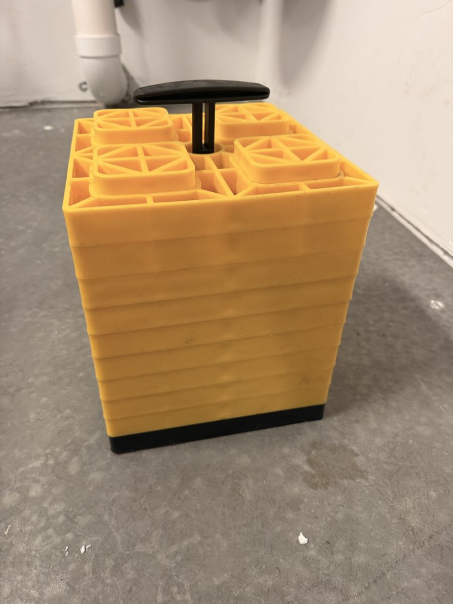 RV Leveling Blocks