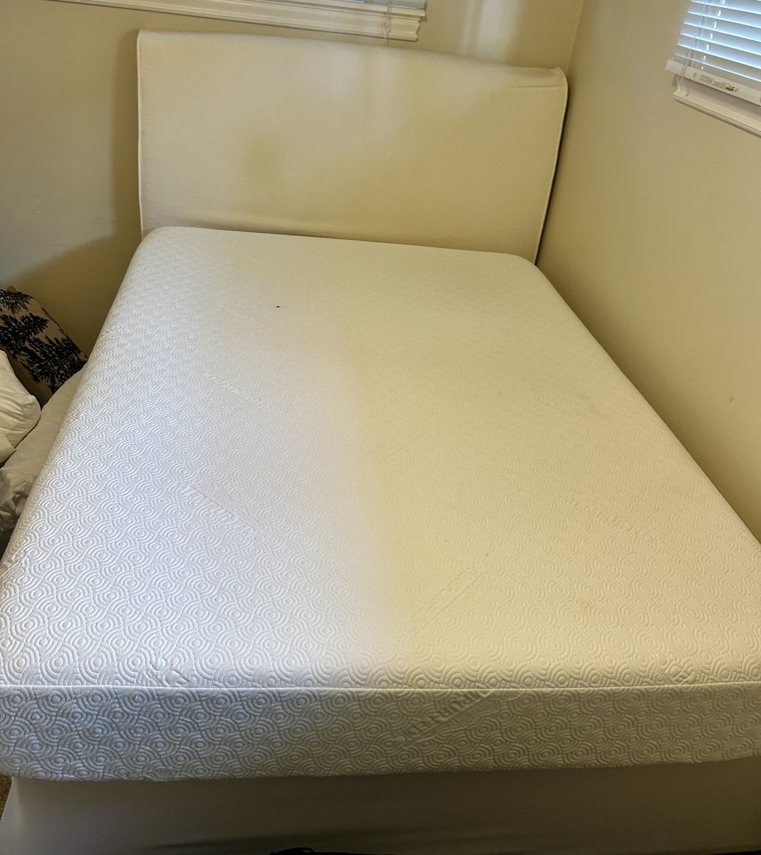 Full Size Tempur-pedic Mattress