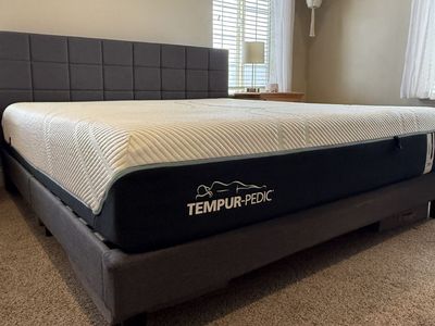 King Bed Frame & Tempurpedic King Mattress