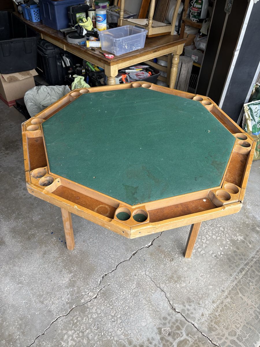 Octagon Poker Table with Green Felt Surface - Vintage Card Game Table with Cup Holders