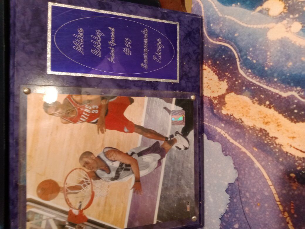 Basketball legend Mike Bibby plaque $15