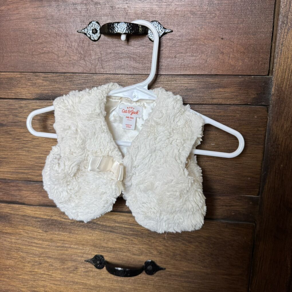 Cat & Jack Cream Soft Baby Vest Size Newborn