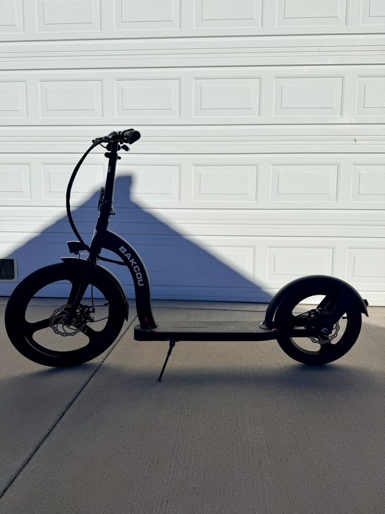 Bakcou Badger Electric Scooter
