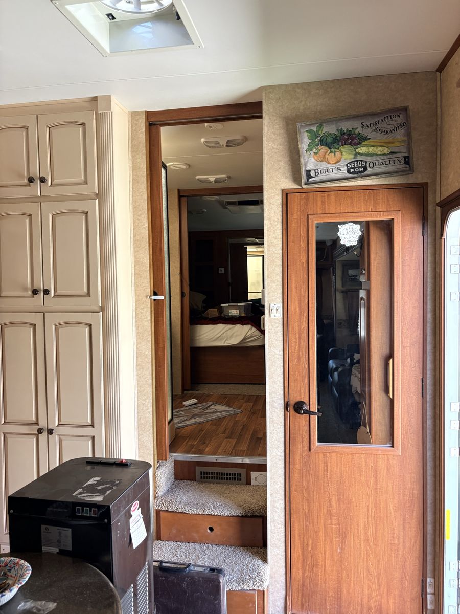 Main image 12