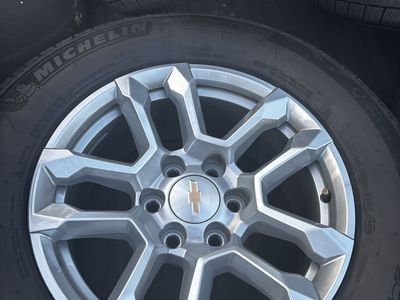 BRAND NEW TAKE OFF 25,26 Tahoe wheels and tires