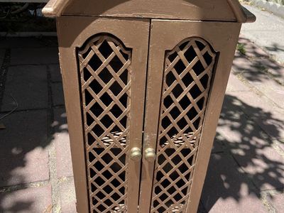 Shelf/cabinet