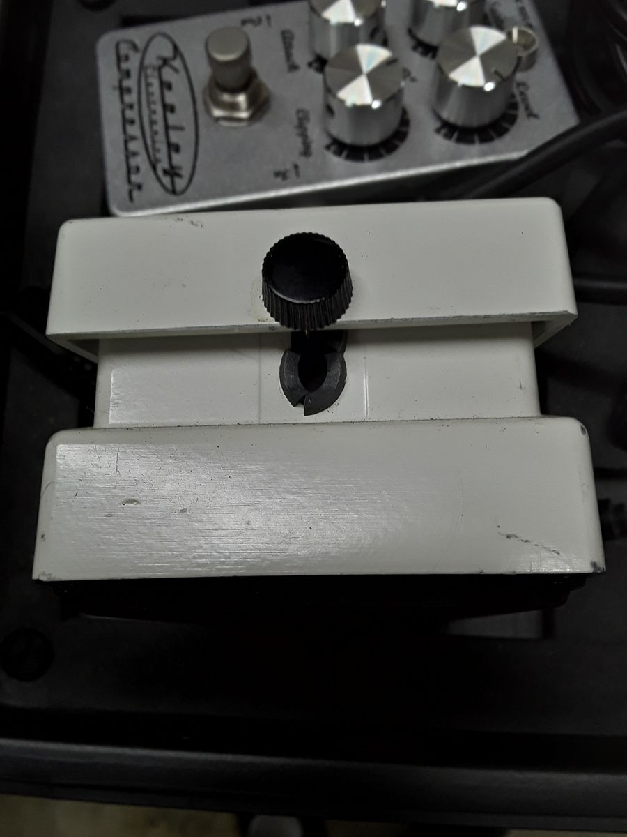 Main image 3