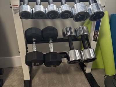 Dumbbells/dumbbell rack