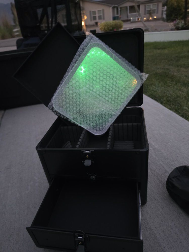 Main image 3
