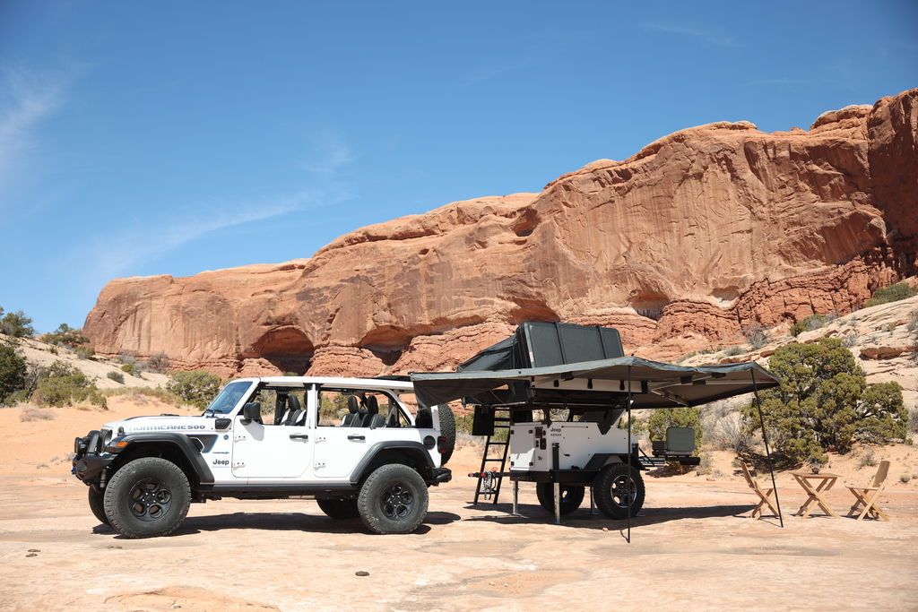 JEEP® V3 Basecamp Overland Offgrid Offroad Toy Hauler Camper Addax 2026