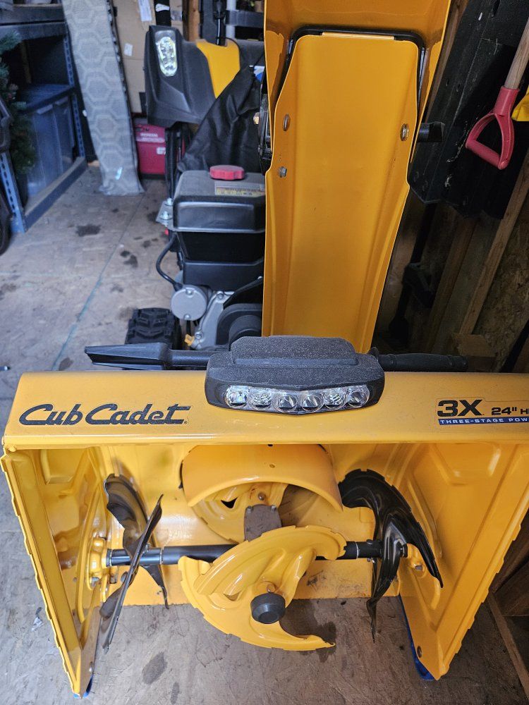 Cub Cadet 3X 24" Three-Stage Gas Snow Blower