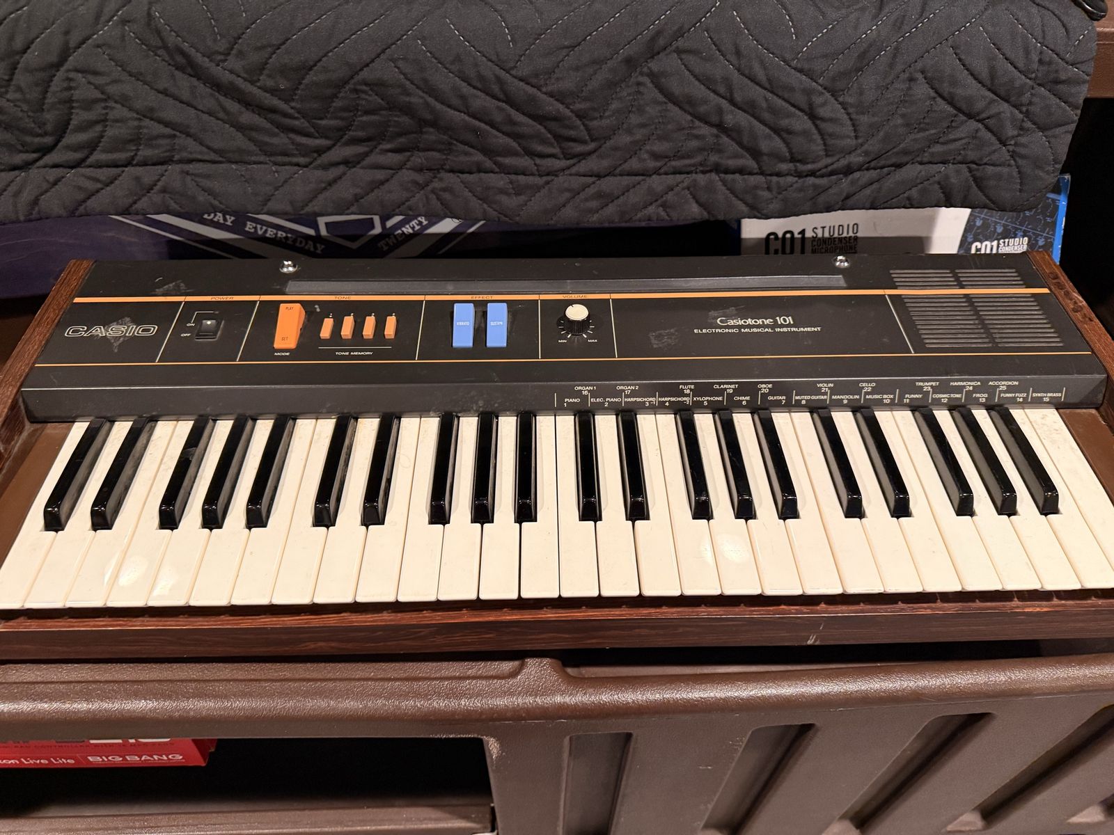 Vintage Casio Casiotone 101 Electronic Musical Instrument Keyboard Synthesizer Organ