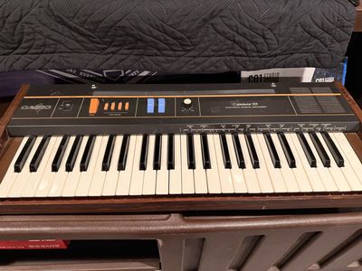 Vintage Casio Casiotone 101 Electronic Musical Instrument Keyboard Synthesizer Organ