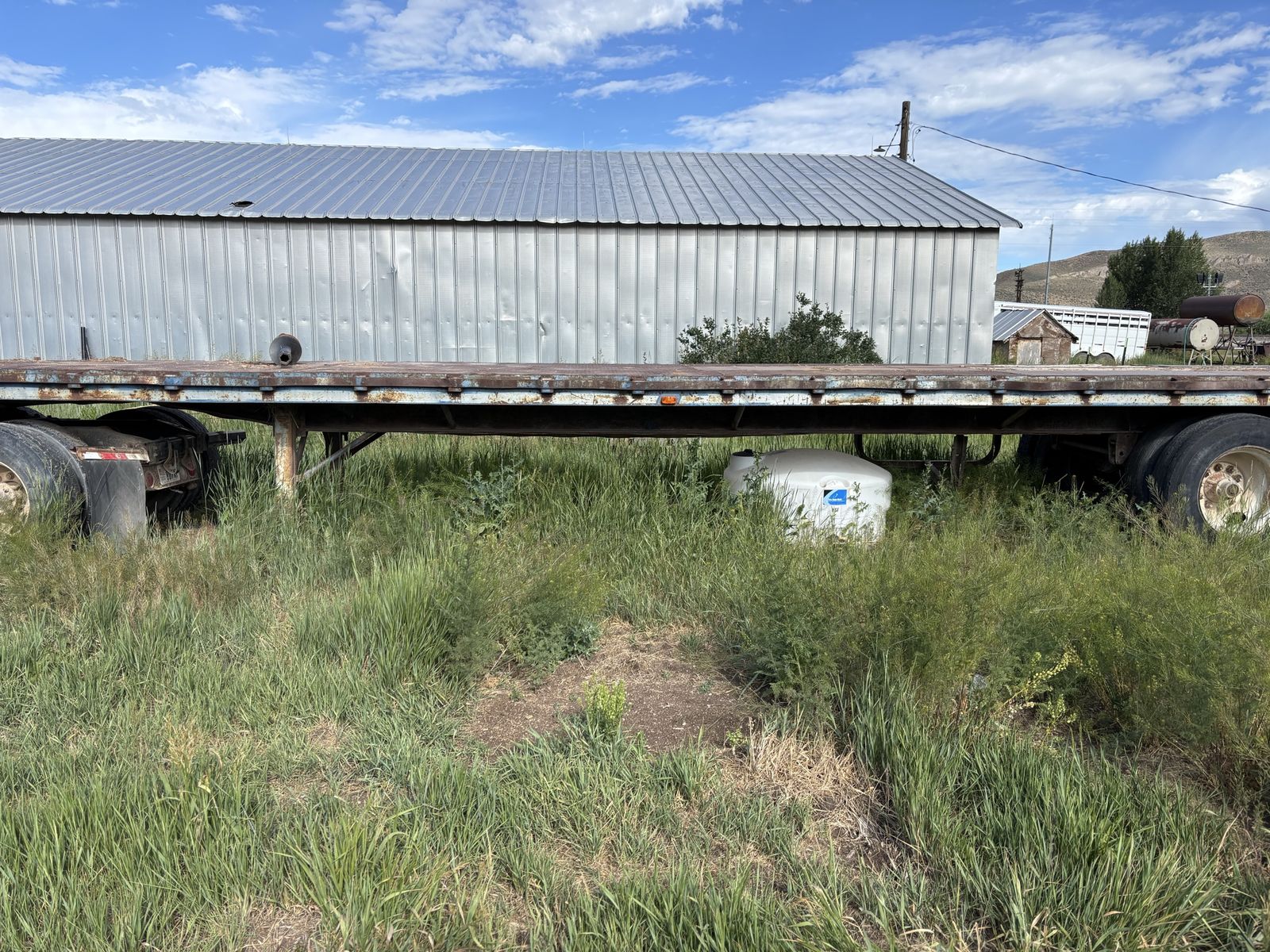 Main image 6