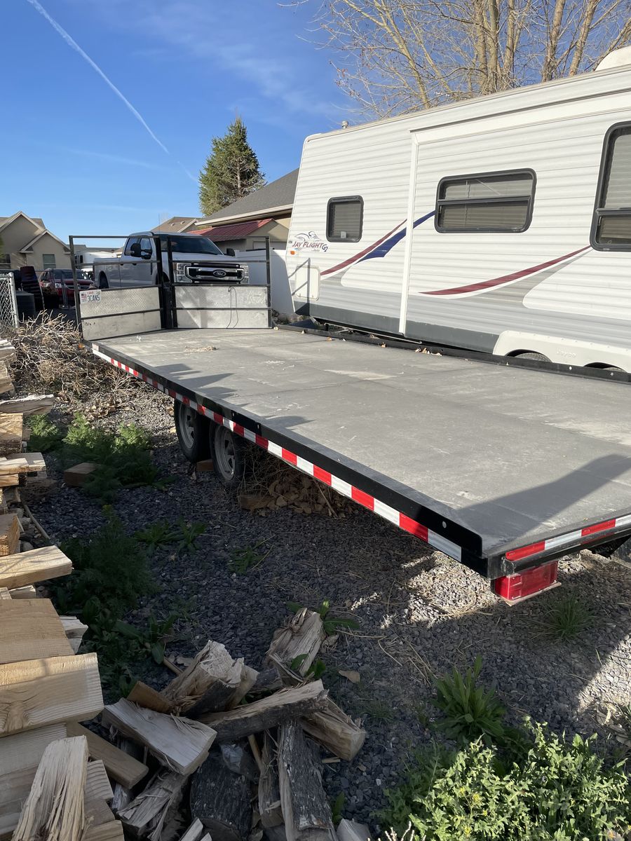 24 foot flat bed trailer