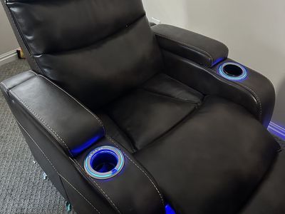 PRICE REDUCED - Used, like new Power Recliners. Free delivery in SL County