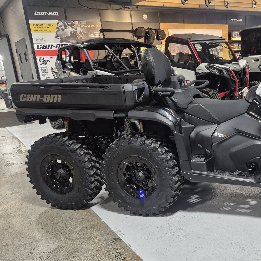 2026 can-am outlander 6x6 1000r backcountry