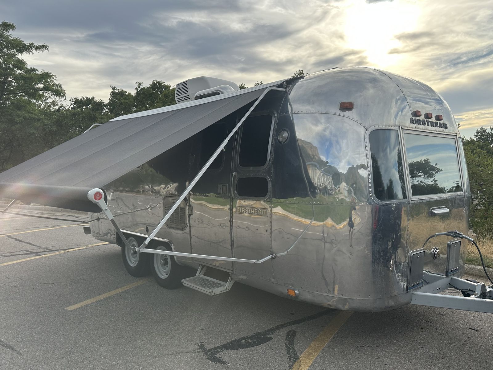 1977 Airstream Safari 23' Travel Trailer