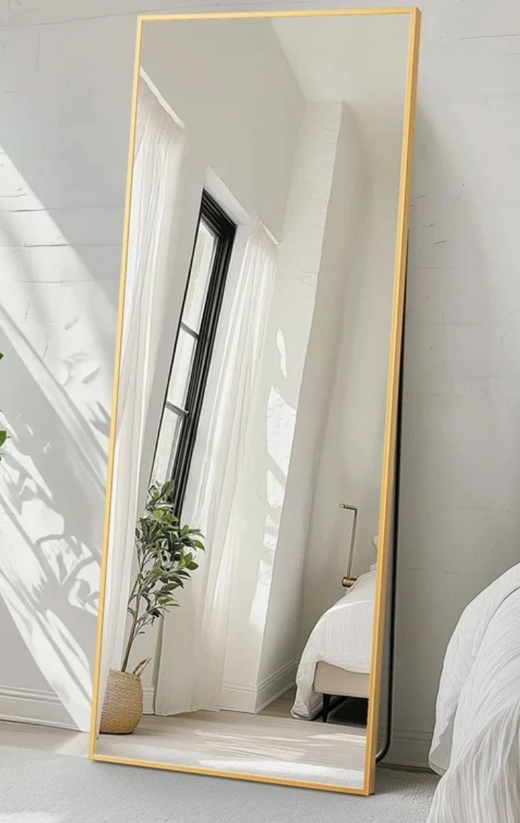 Wanted: Full-Length Mirror - Willing to pay $5-10 for a donated item