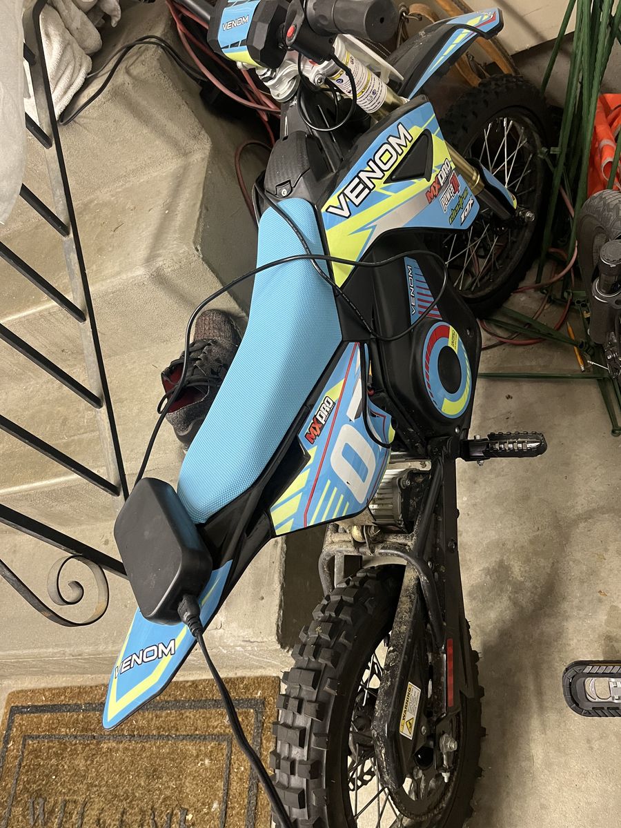 Venom Pro 1600w Dirt Bike