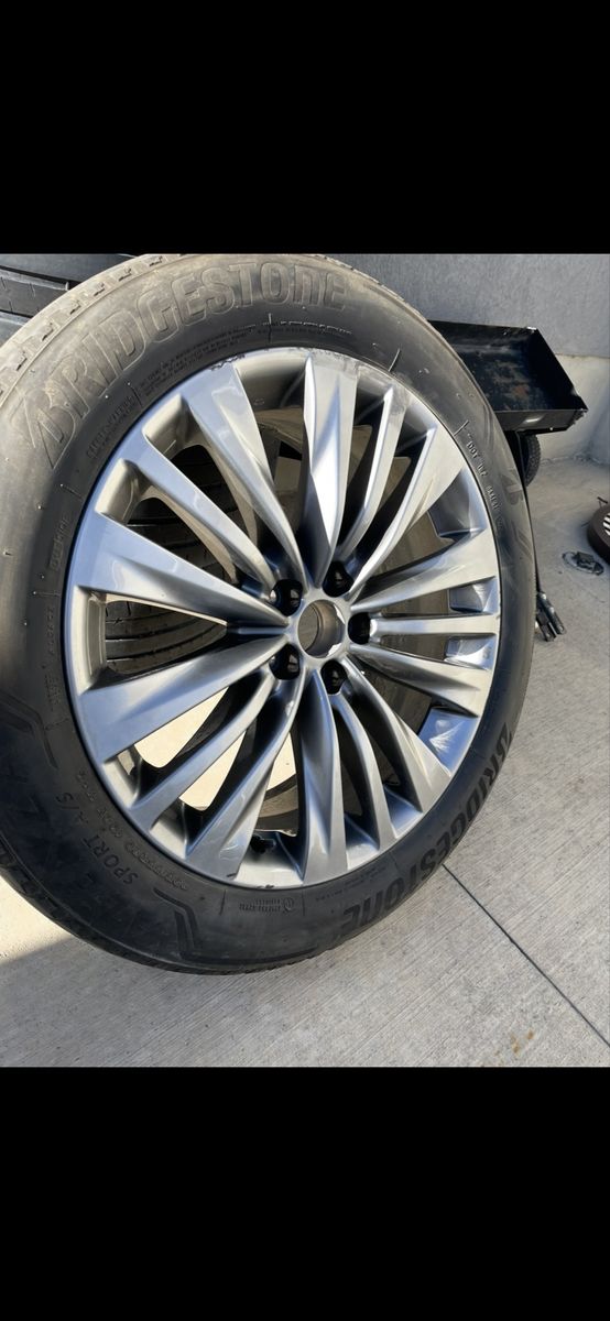 Toyota Lexus Highlander RX wheels rims tires Bridgestones