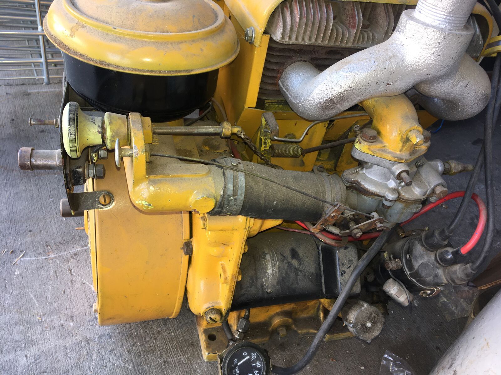 Wisconsin THD 2 Cylinder Gas Engine