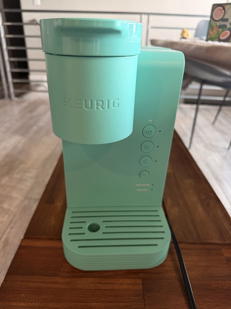 Keurig K-Slim Single Serve Coffee Maker Aqua Teal