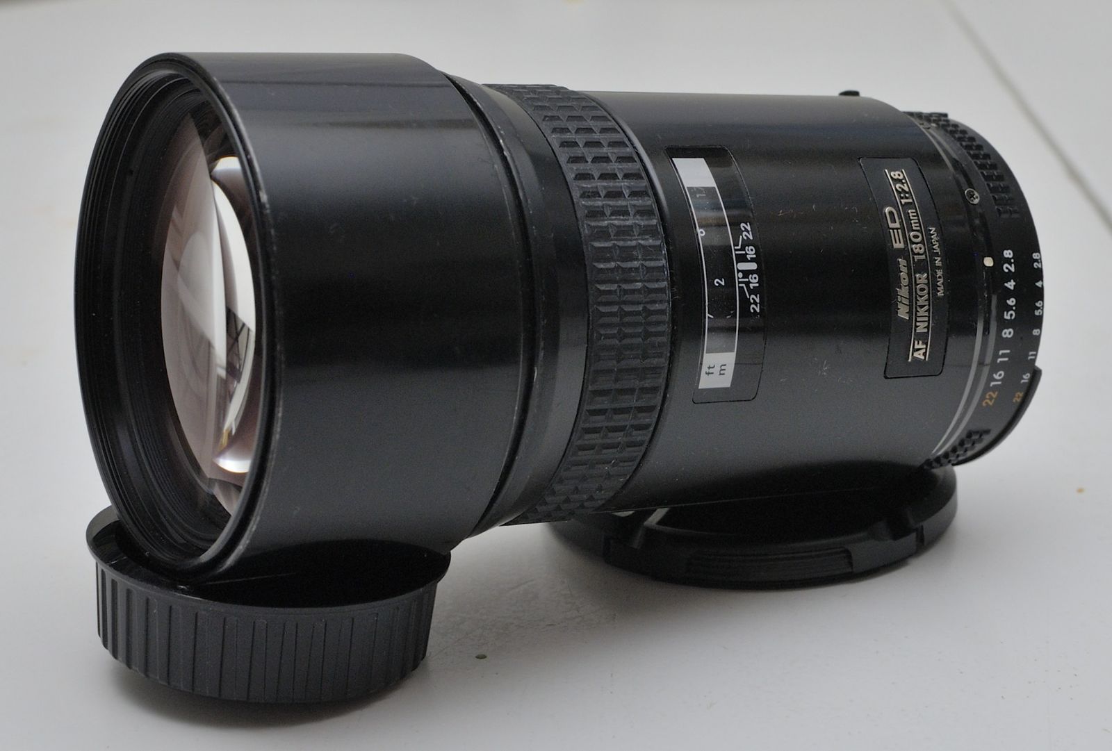 Nikon AF-Nikkor 180mm f/2.8