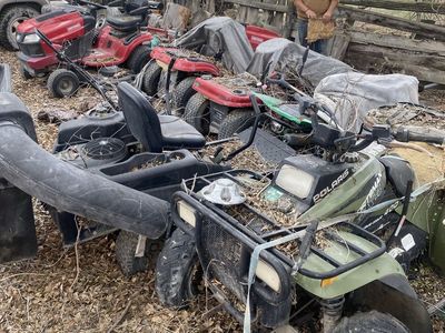 Lawnmowers/ Fourwheelers