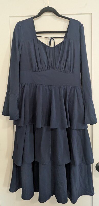 Blue layered dress. stretchy and comfortable