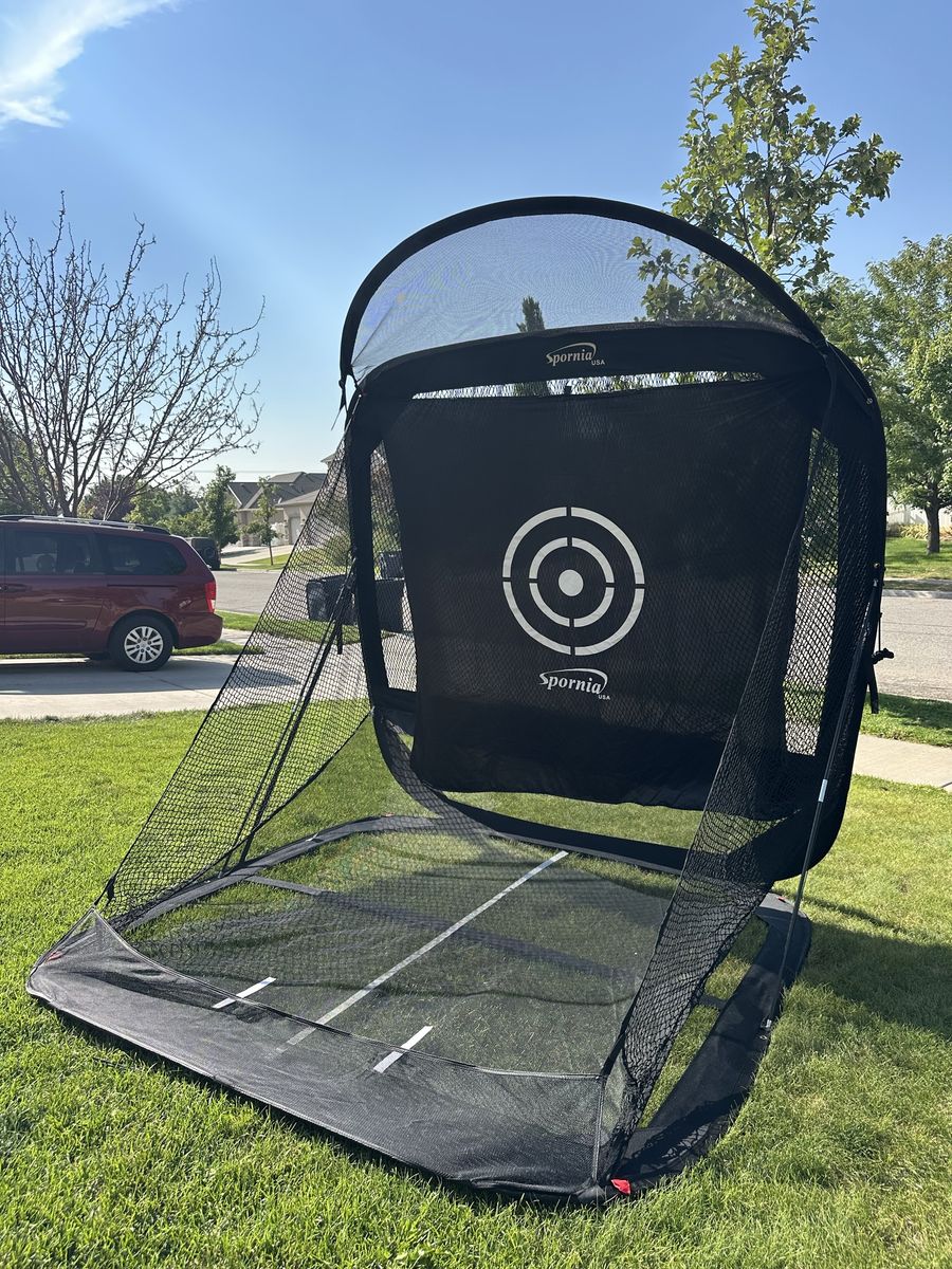 Spornia golf practice net with target net and chipping target