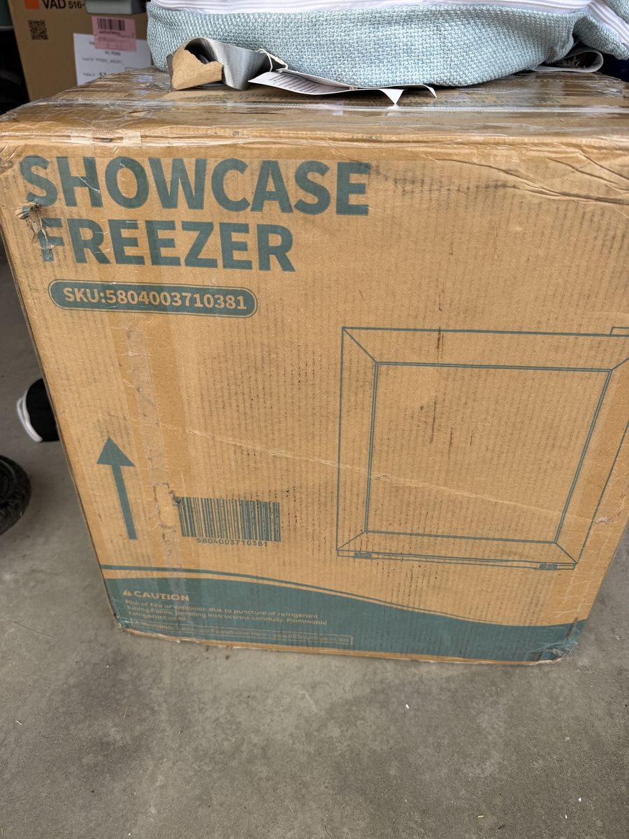 Showcase Freezer
