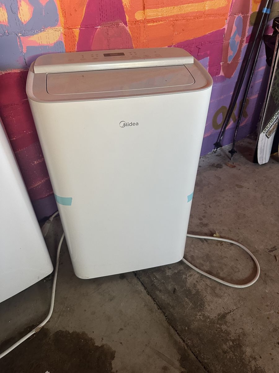 Midea 8,000 DOE - 12,000 BTU Air Conditioner