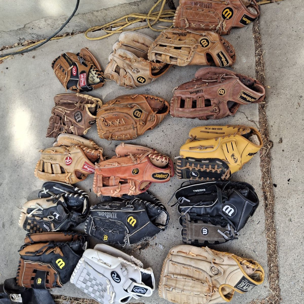 Baseball softball mitts gloves catchers 14inchers LEFT RIGHT child youth adult bats $10 $25 $50 $60