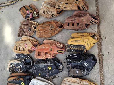 Baseball softball mitts gloves catchers 14inchers LEFT RIGHT child youth adult bats $10 $25 $50 $60