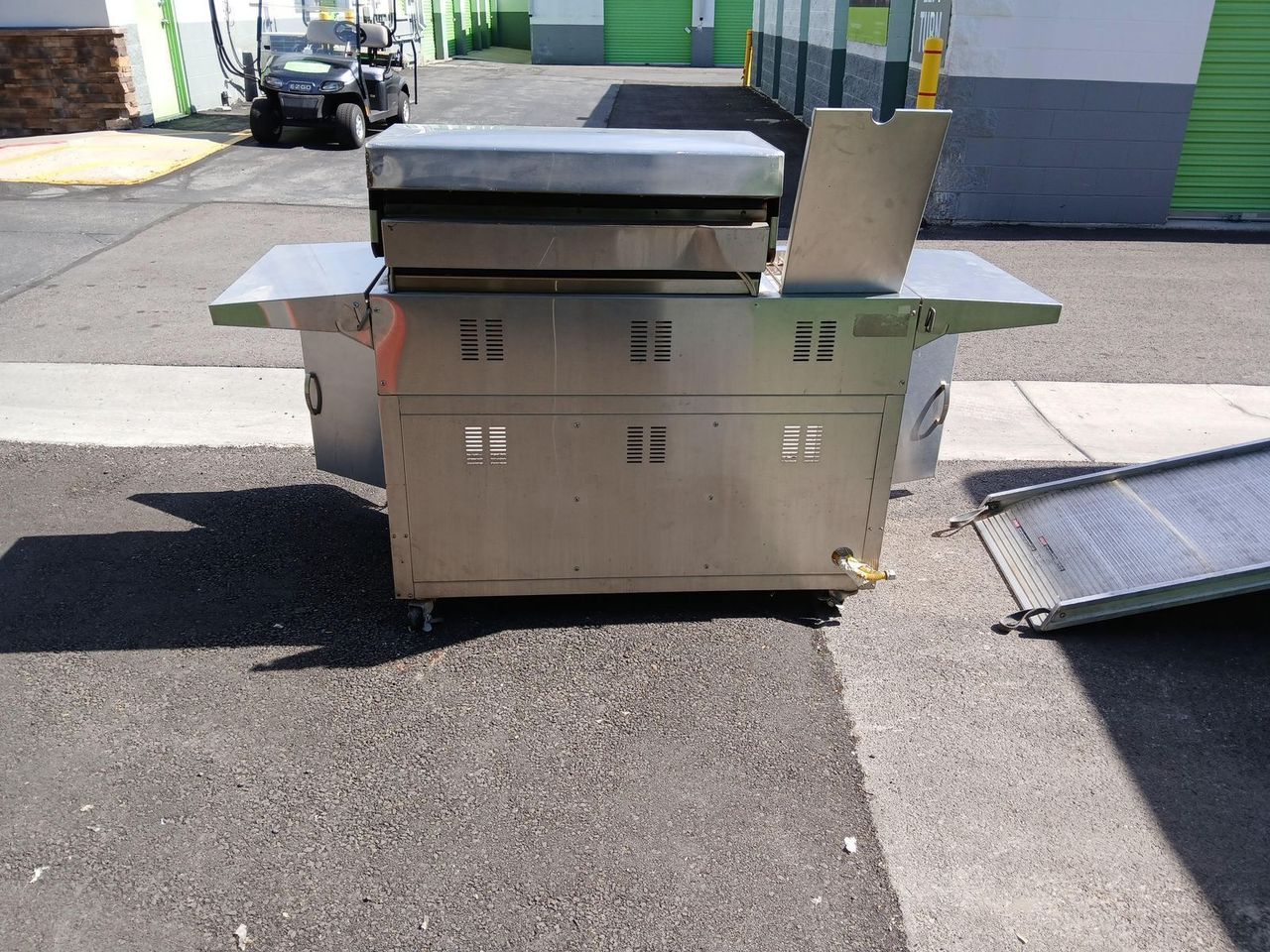 Main image 6