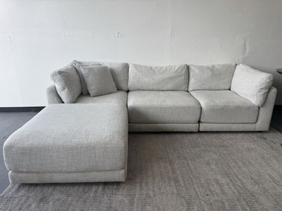 COSTCO 4-PIECE MODULAR SECTIONAL SOFA COUCH & OTTOMAN