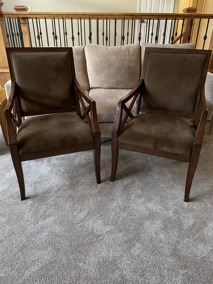 Accent Chairs