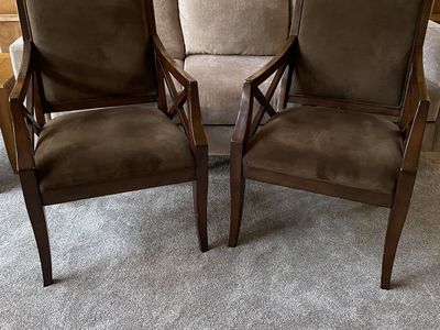 Accent Chairs