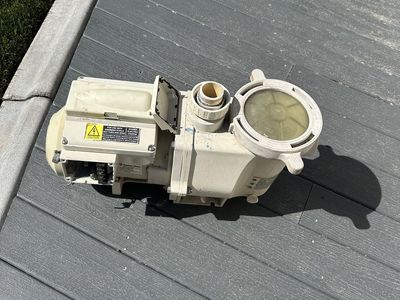 Pentair Intelliflo in ground swimming pool pump