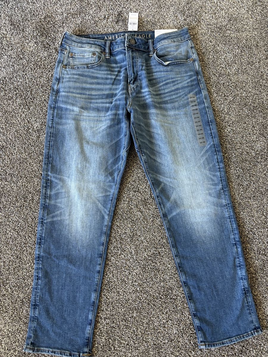 NEW! American Eagle Move-Free Athletic Airflex+ Denim Jeans- Size 33/30