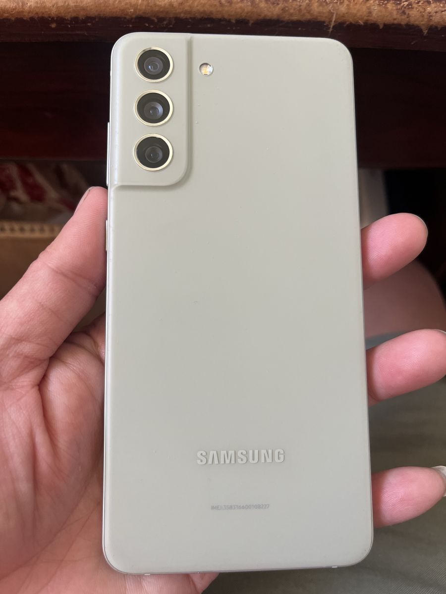 Samsung Galaxy S21 FE 5G - Unlocked