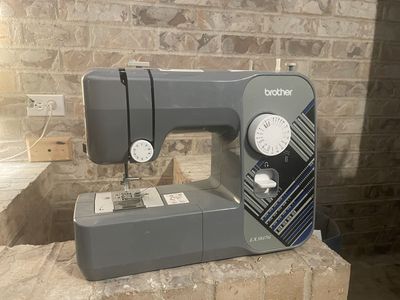 Brother 17-Stitch Sewing Machine